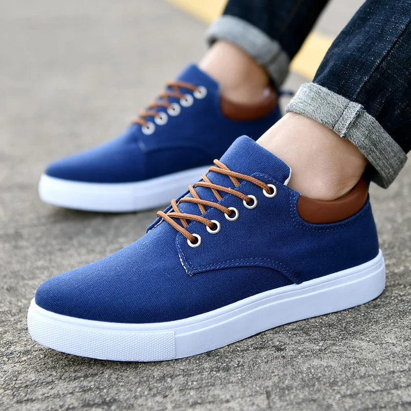 Fashionable Casual Sneakers Made of Canvas